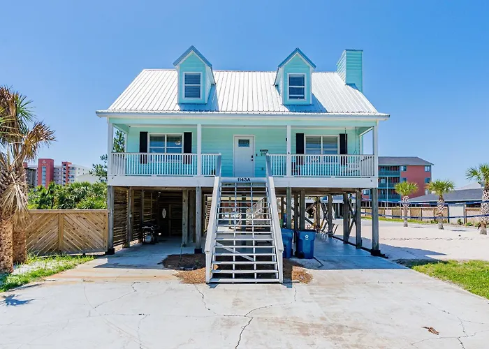Holiday home Wanderlust At Little Lagoon By Youngs Suncoast *