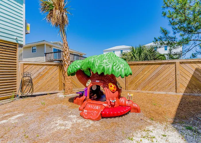 Wanderlust At Little Lagoon By Youngs Suncoast
